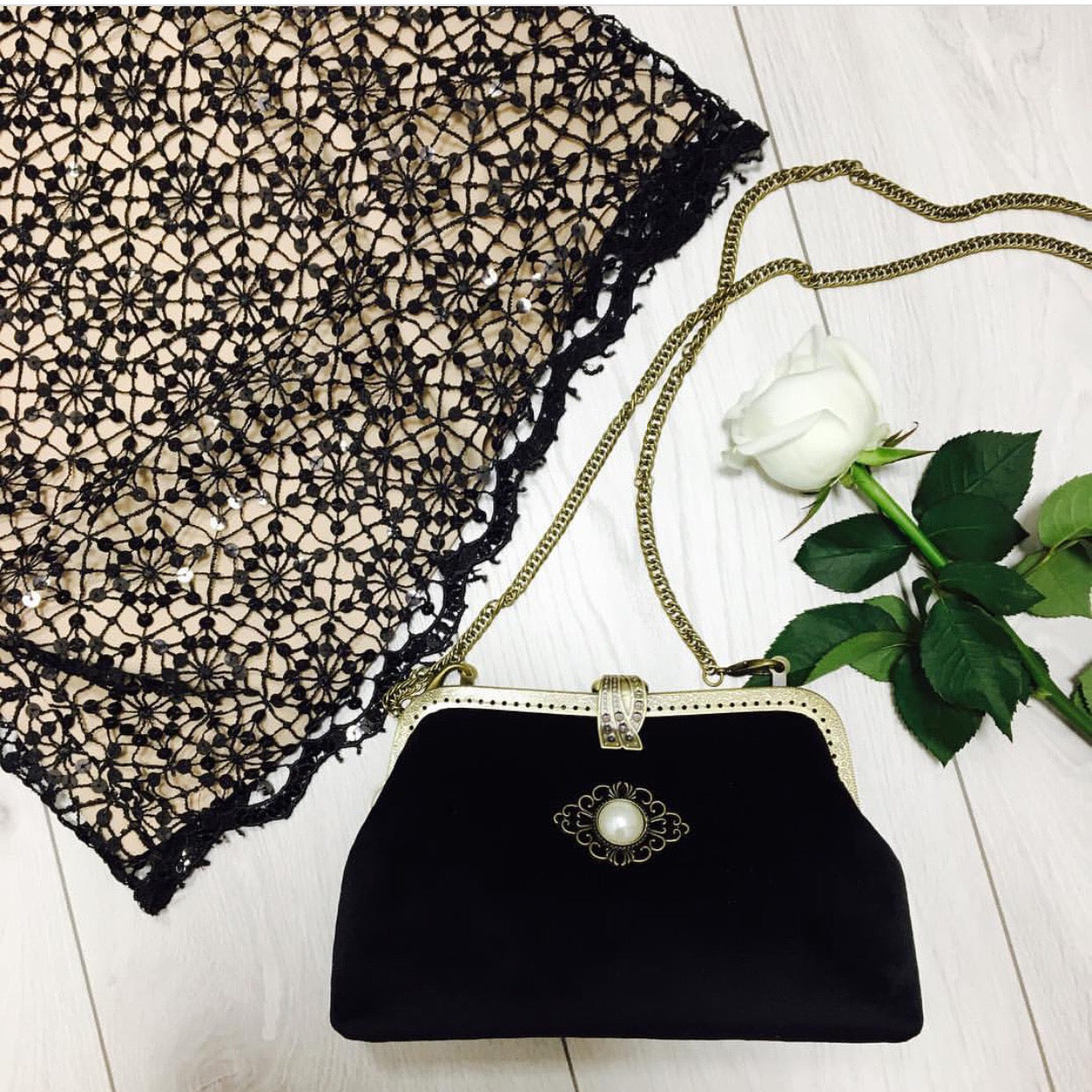 Clutch aus Velours