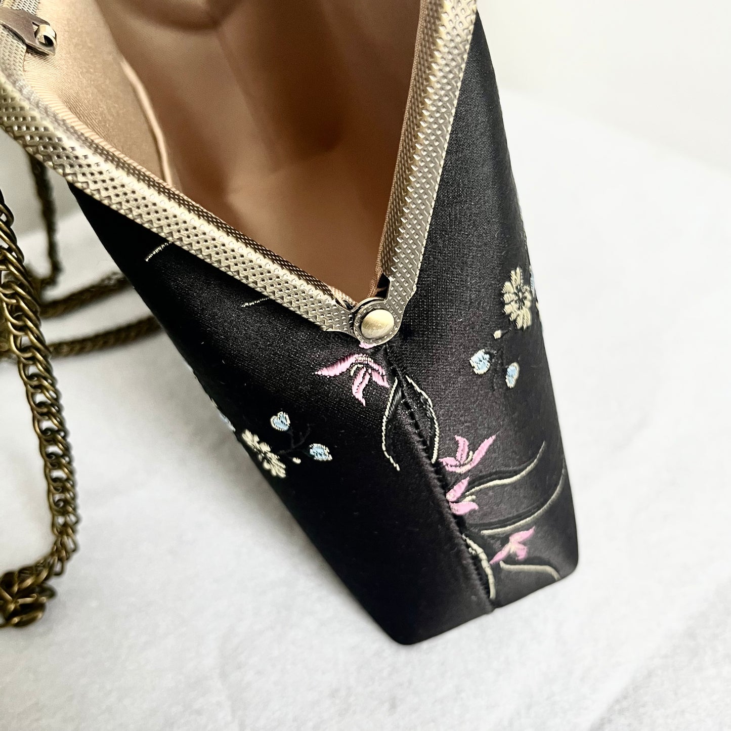 Kopertówka jedwabna Kwiatki 21026