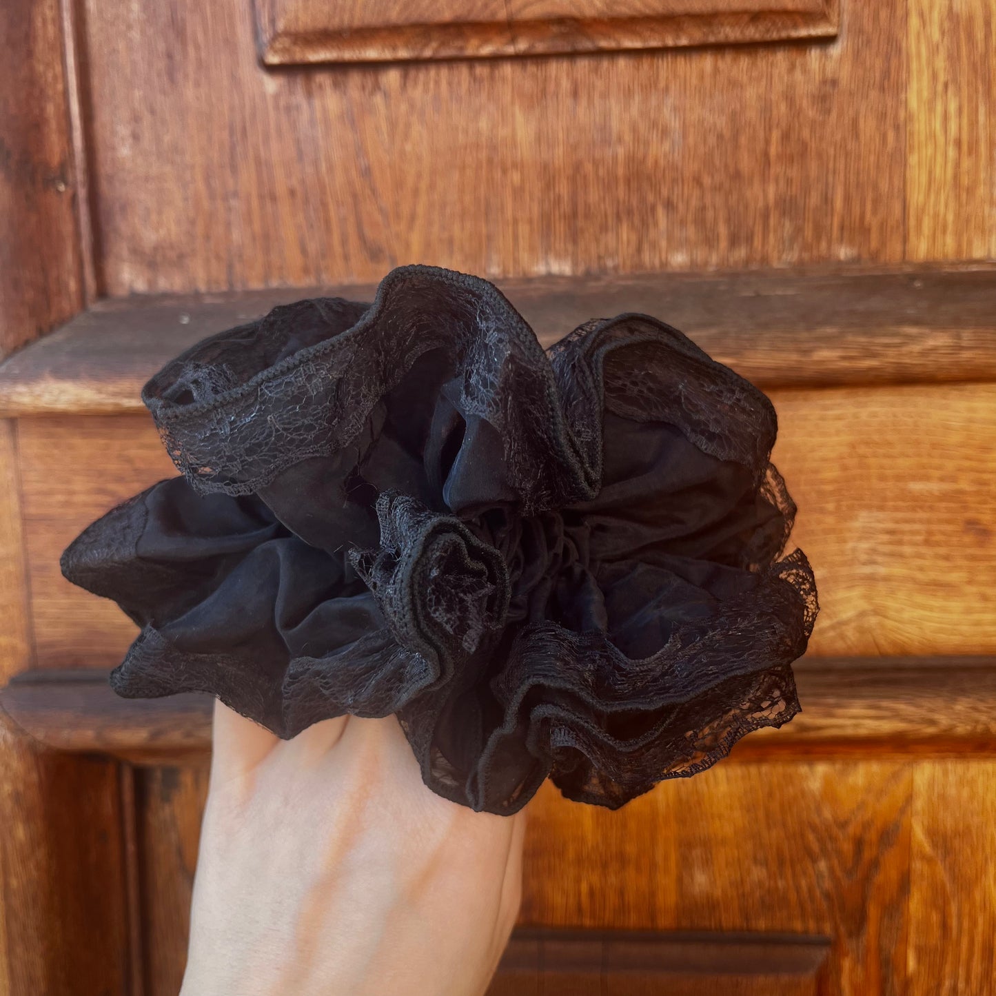 Grande élastique à cheveux en tulle