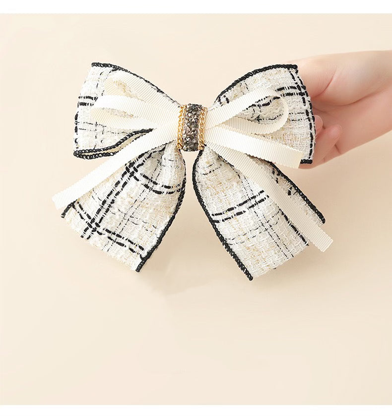 Chanel bow clip