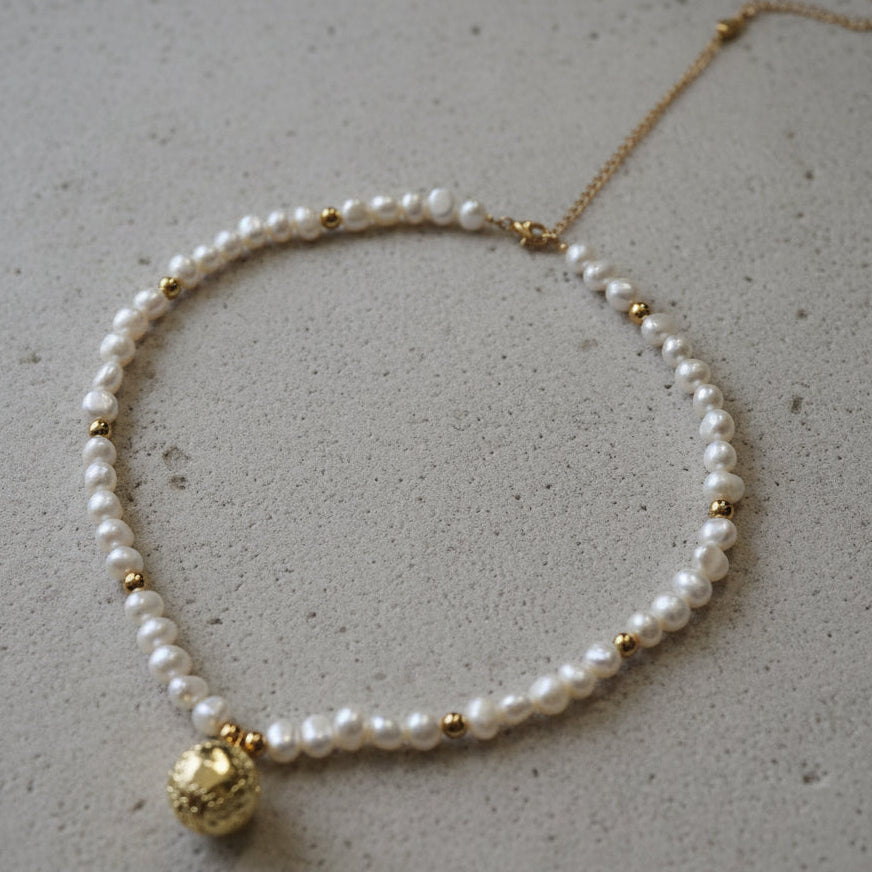 Naszyjnik perłowy