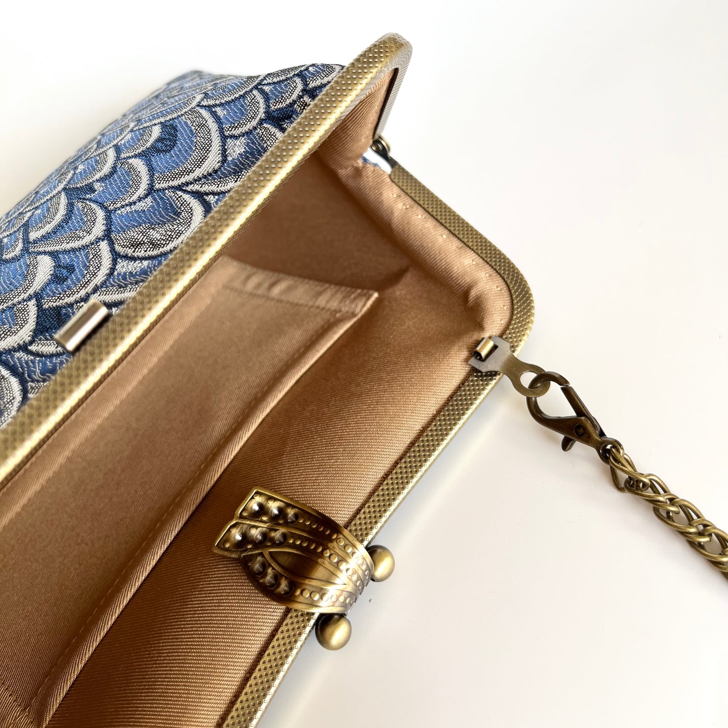 Clutch mit Farbverlauf (blau)